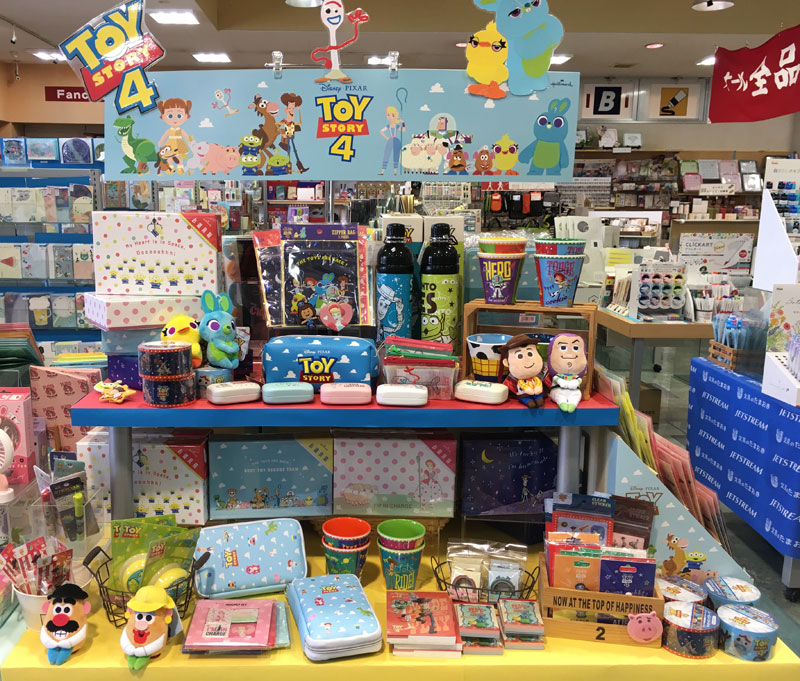 福岡県宗像市の複合ショッピングセンター くりえいと宗像