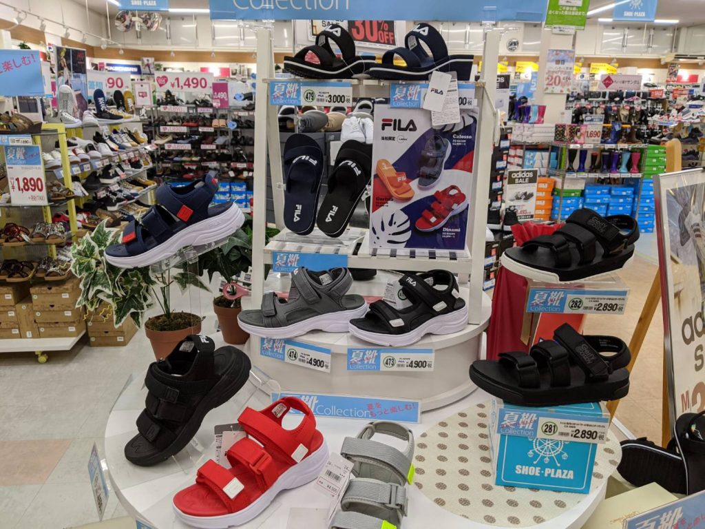 福岡県宗像市の複合ショッピングセンター くりえいと宗像